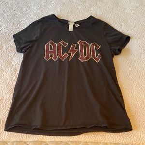 Like New H&M AC/DC T-Shirt size L